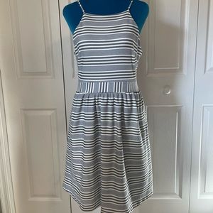 Banana Republic Summer Dress with POCKETS!